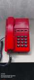 Vezetékes piros telefon