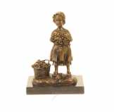 bronz szobor szőlős lány TM-10 
